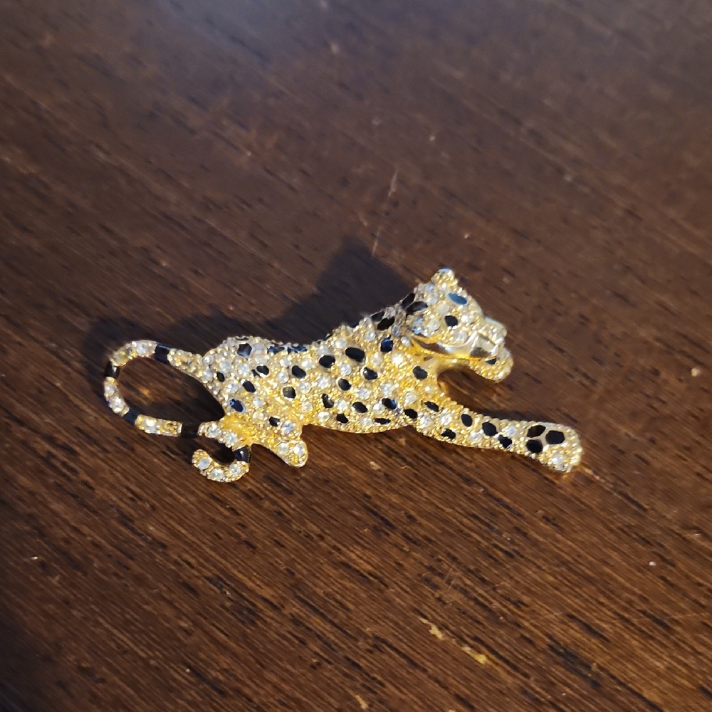 Vintage Cheetah Rinestone Gold-tone Brooch